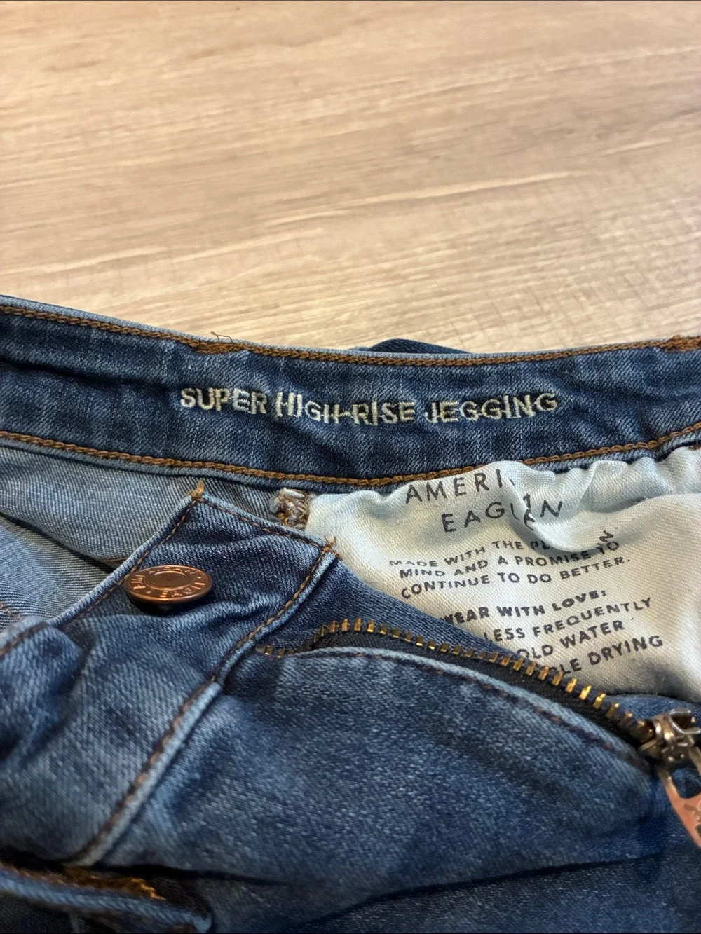 American Eagle Outfitters Dark Wash Skinny Jeans